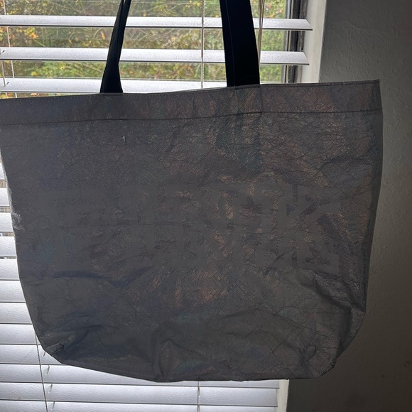 Victory Secret - Picture 2 of 6